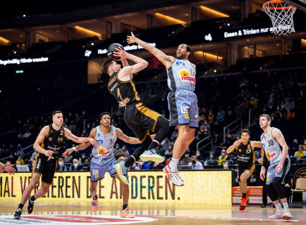 得了更为专 得了更为专